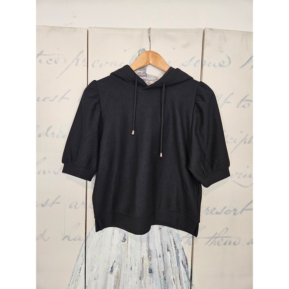 SSYS Tops - SSYS The‎ Label Hoodie Small Black Puff Sleeve Textured Short Sleeve Drawstring